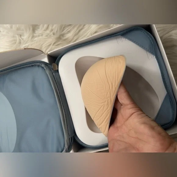 Amoena pair Natura Light 2A Breast Form - Tawny - Picture 5 of 9